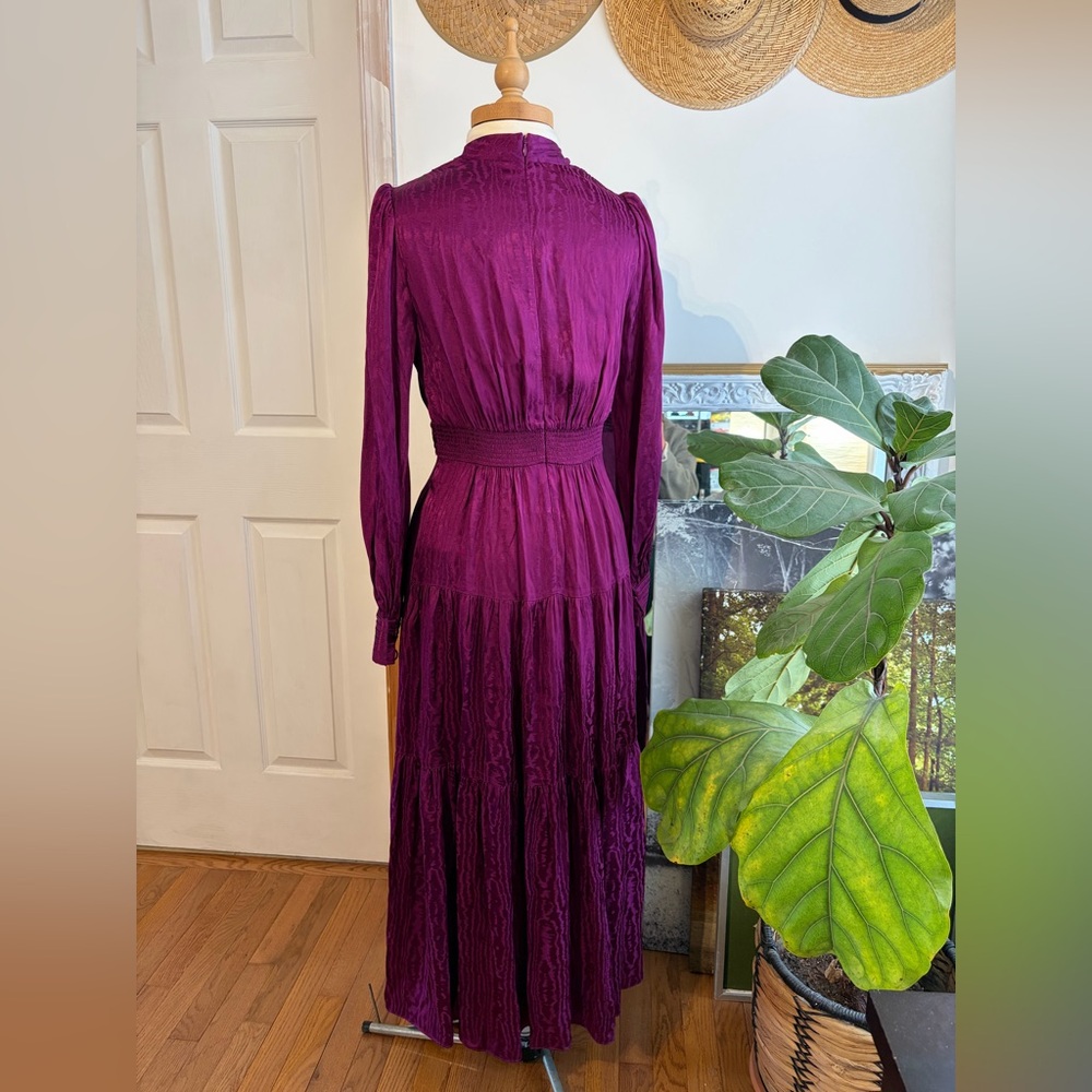 Diane Von Furstenberg Gil Tiered Satin-Jacquard Midi Dress purple Dress Sz 8 - Picture 7 of 12